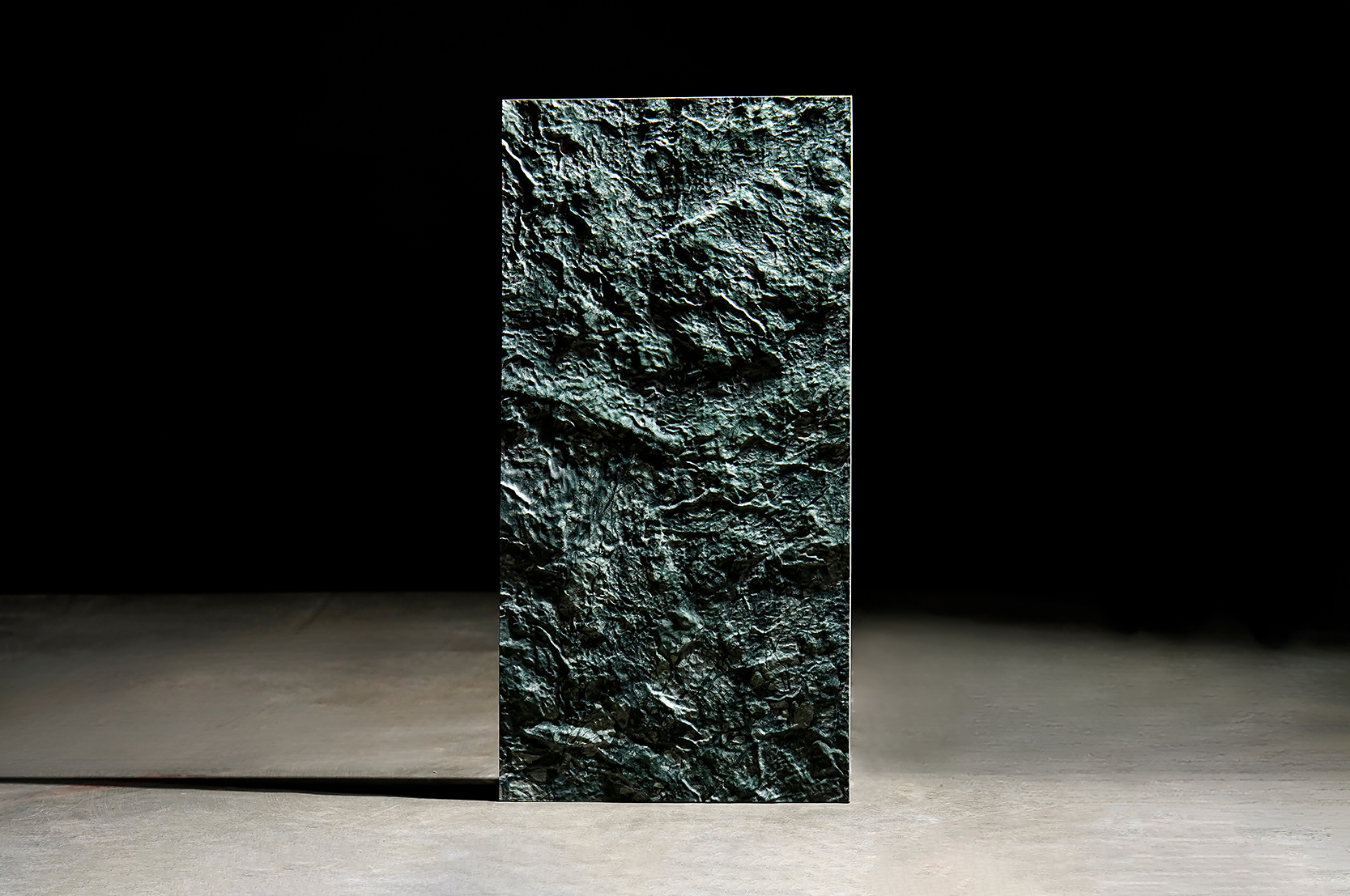 CRACKLE - Image 5